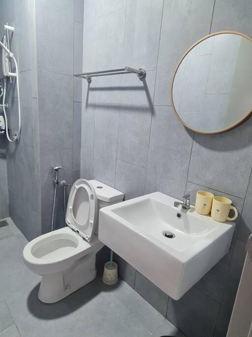 Kl View 3bedroom 2carpark Mrt Station Cheras Maluri Freewifi C41 * Kuala Lumpur
